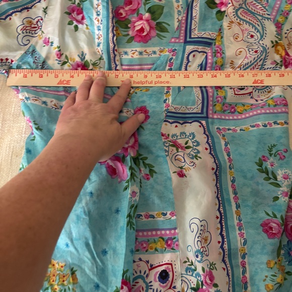 Plum Pretty Sugar Blue and Pink 100% Silk Short Robe Women’s XL - Picture 10 of 12